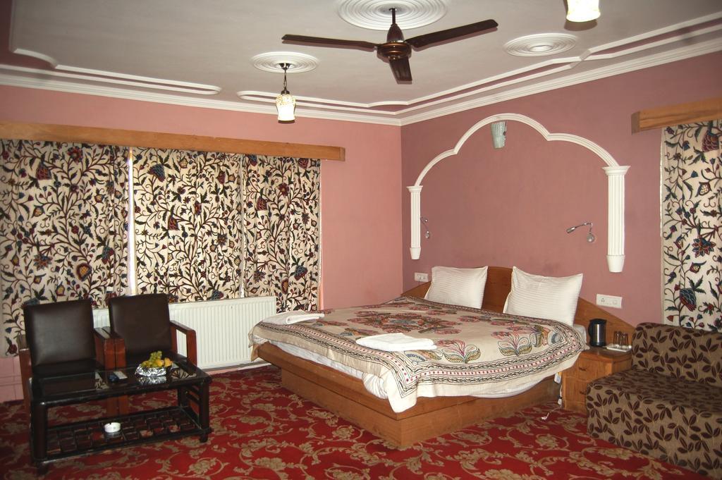 Hotel Paradise