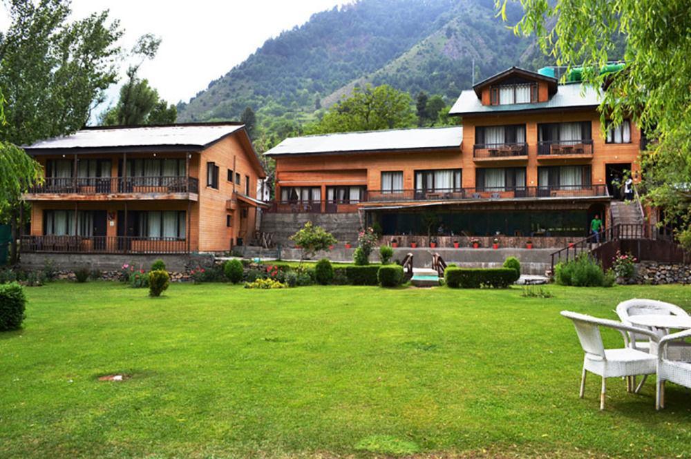 Himalaya House 2*