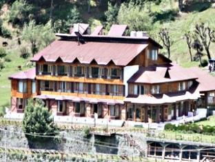 Hotel Senator Pine N Peak