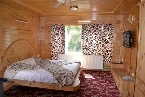 Paradise Hotel Pahalgam