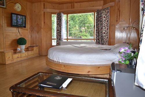 Paradise Hotel 4*