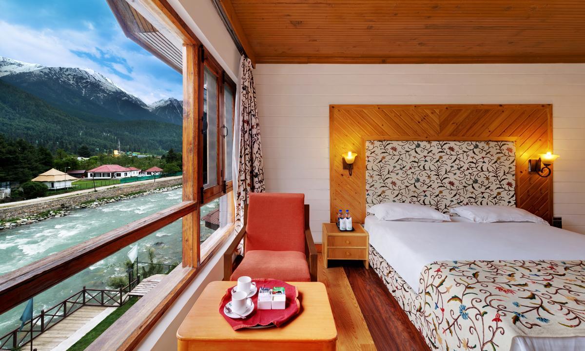Heevan Hotel