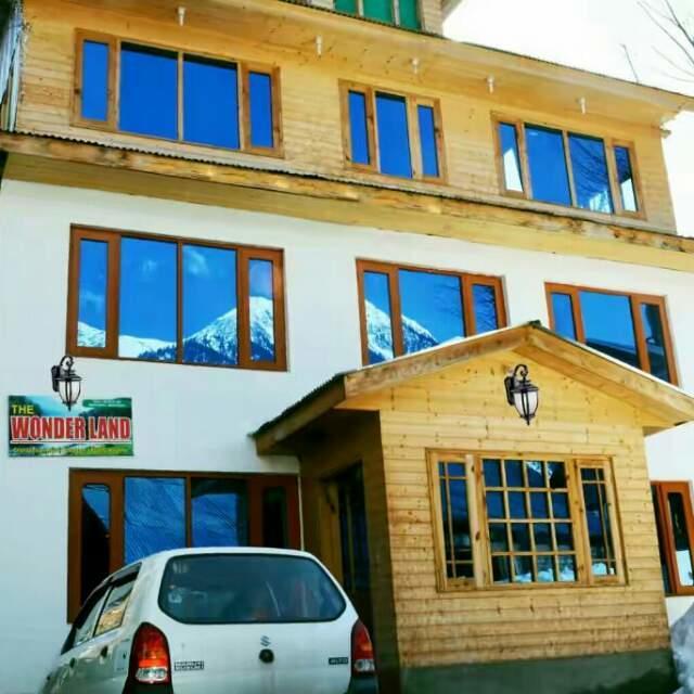 Wonderland * Pahalgam