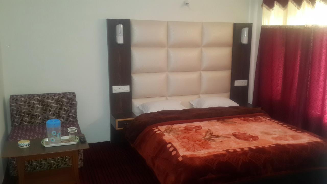 Grand Abdullah Hotel Pahalgam