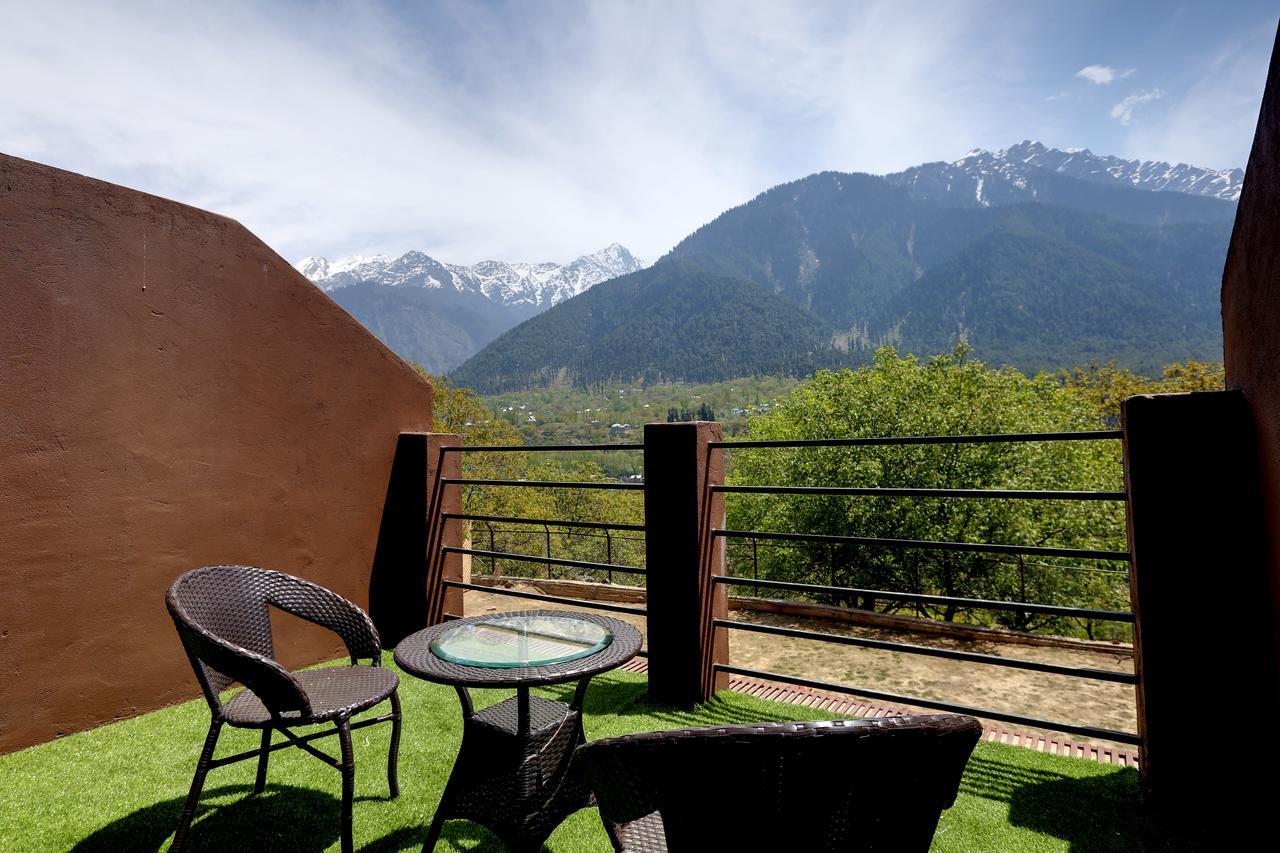 The Chinar And Hotel 4*