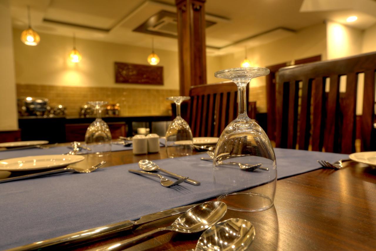 The Chinar And Hotel Pahalgam