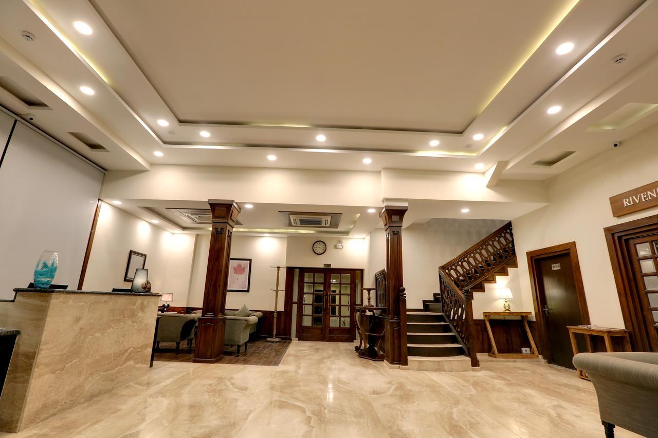 The Chinar And Hotel 4*