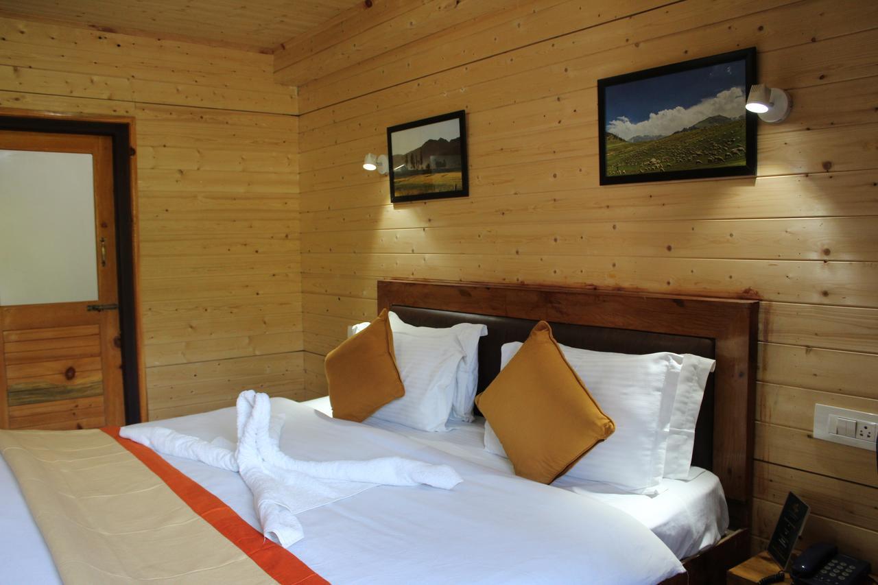 Hotel Volga Pahalgam