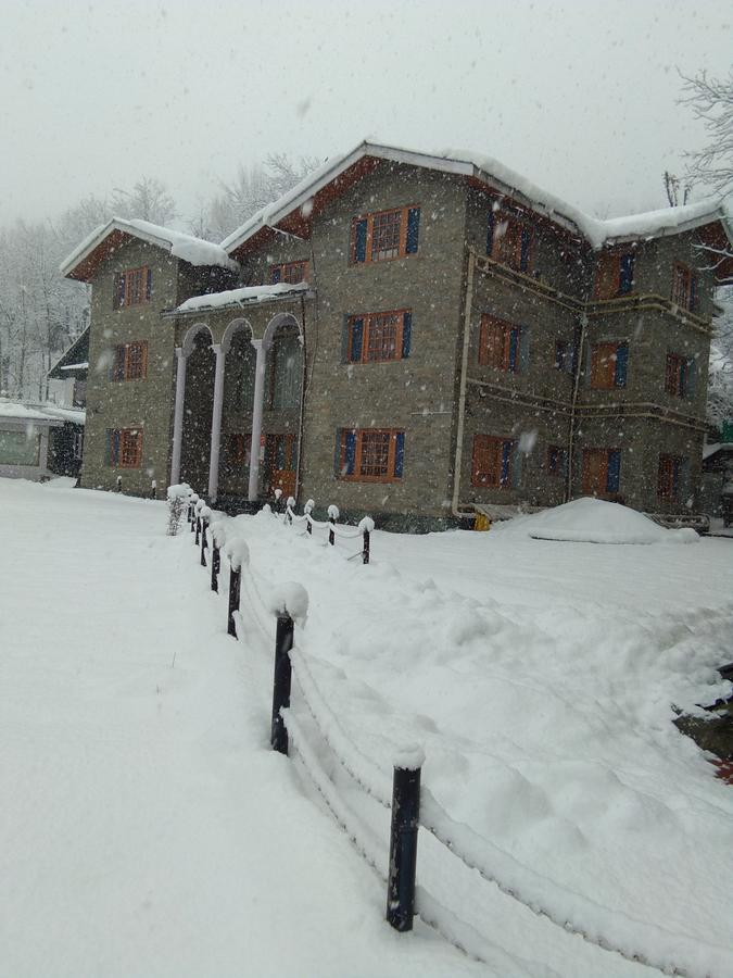 Abshar Bed & Breakfast Pahalgam