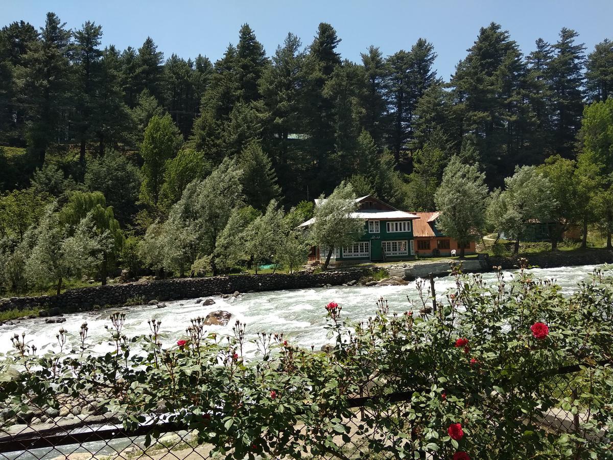 Hotel New Relax Inn, Pahalgam, 2 Km From Lidder Valley