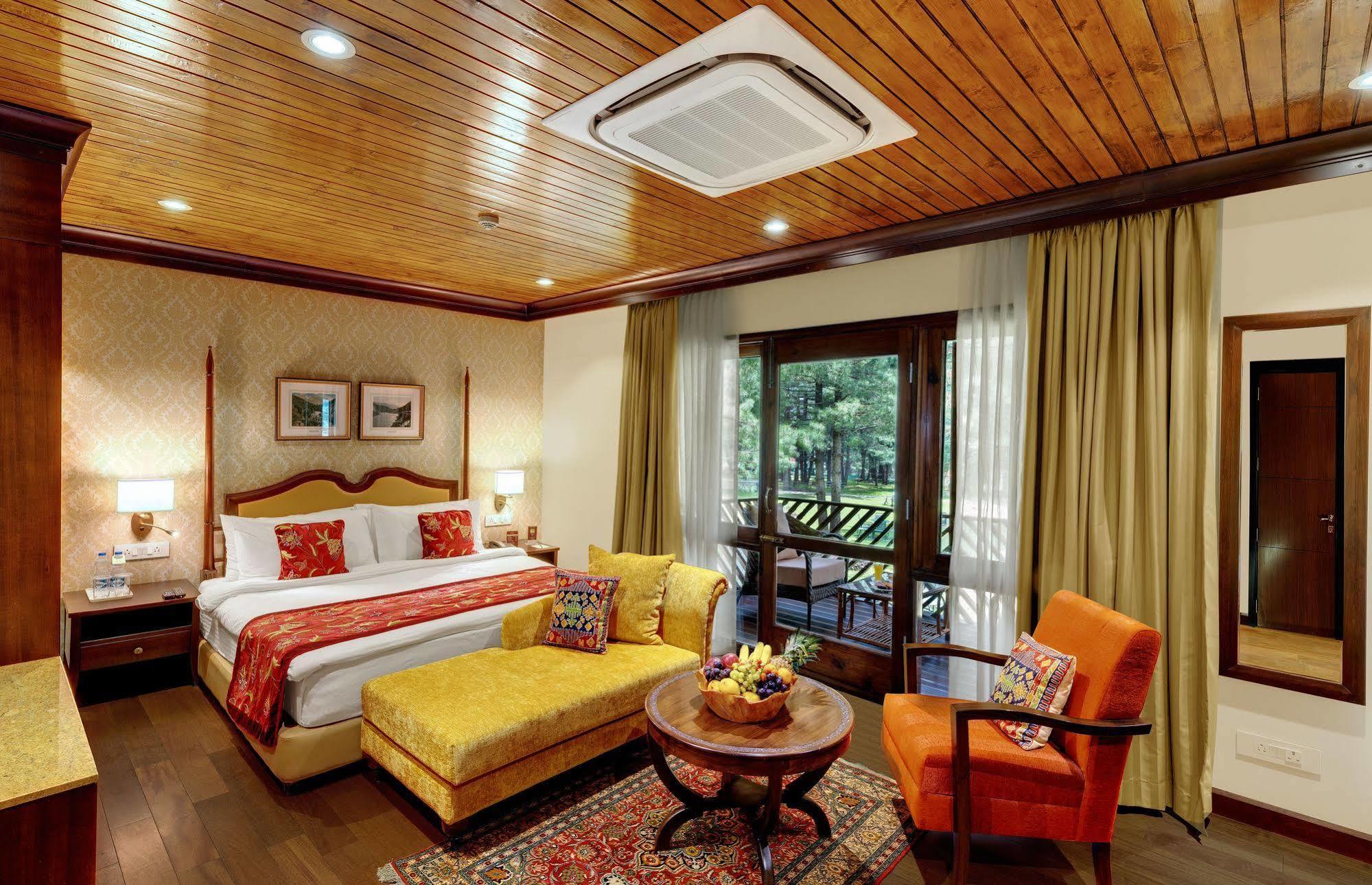 Hotel Senator Pine N Peak 3*