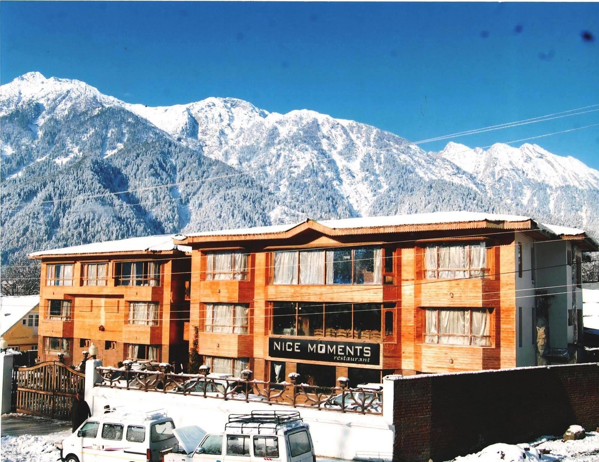 Paradise 4* Pahalgam