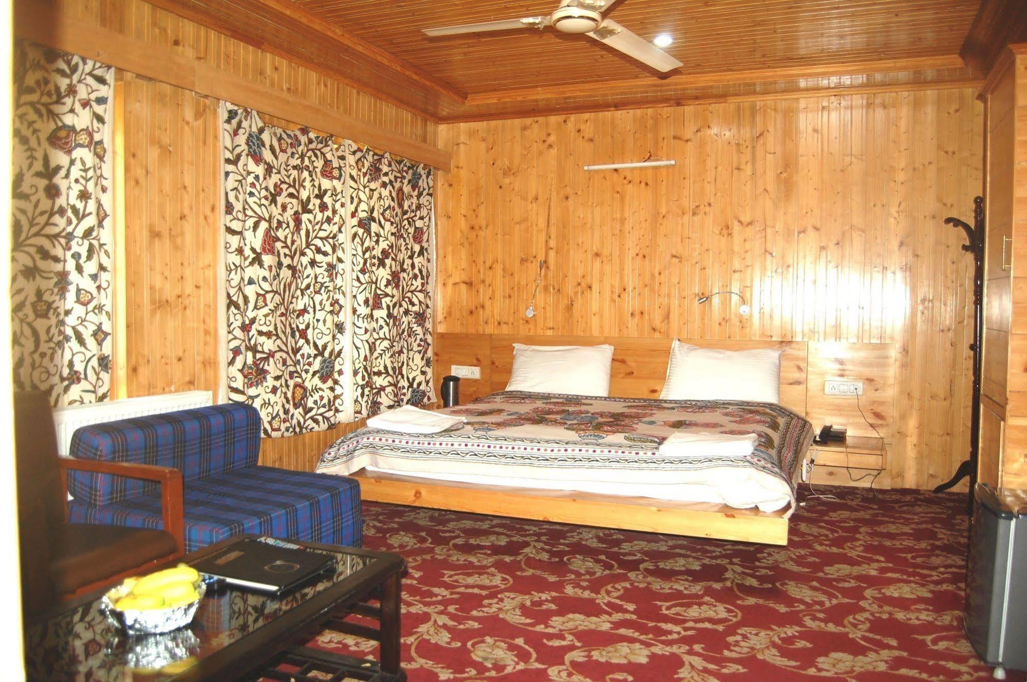 Paradise 4* Pahalgam