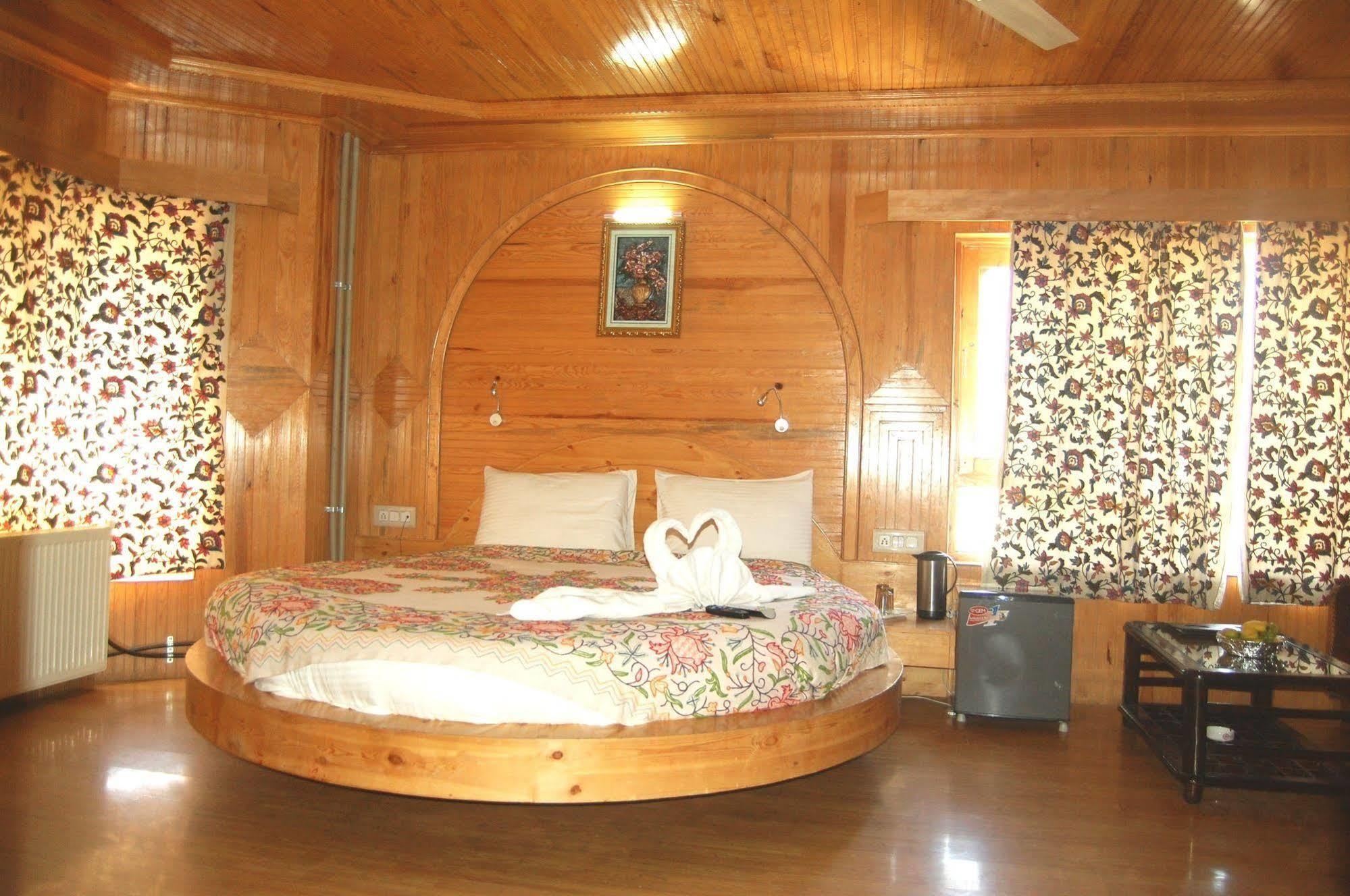 Hotel Paradise 4*
