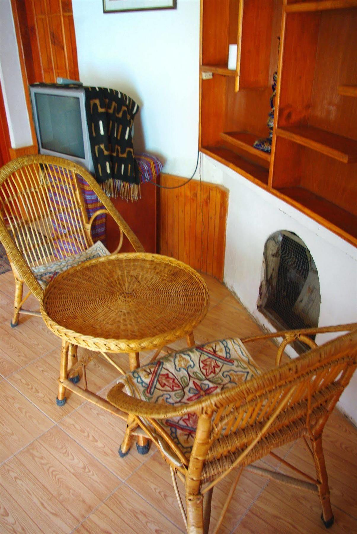 Himalaya House 2*