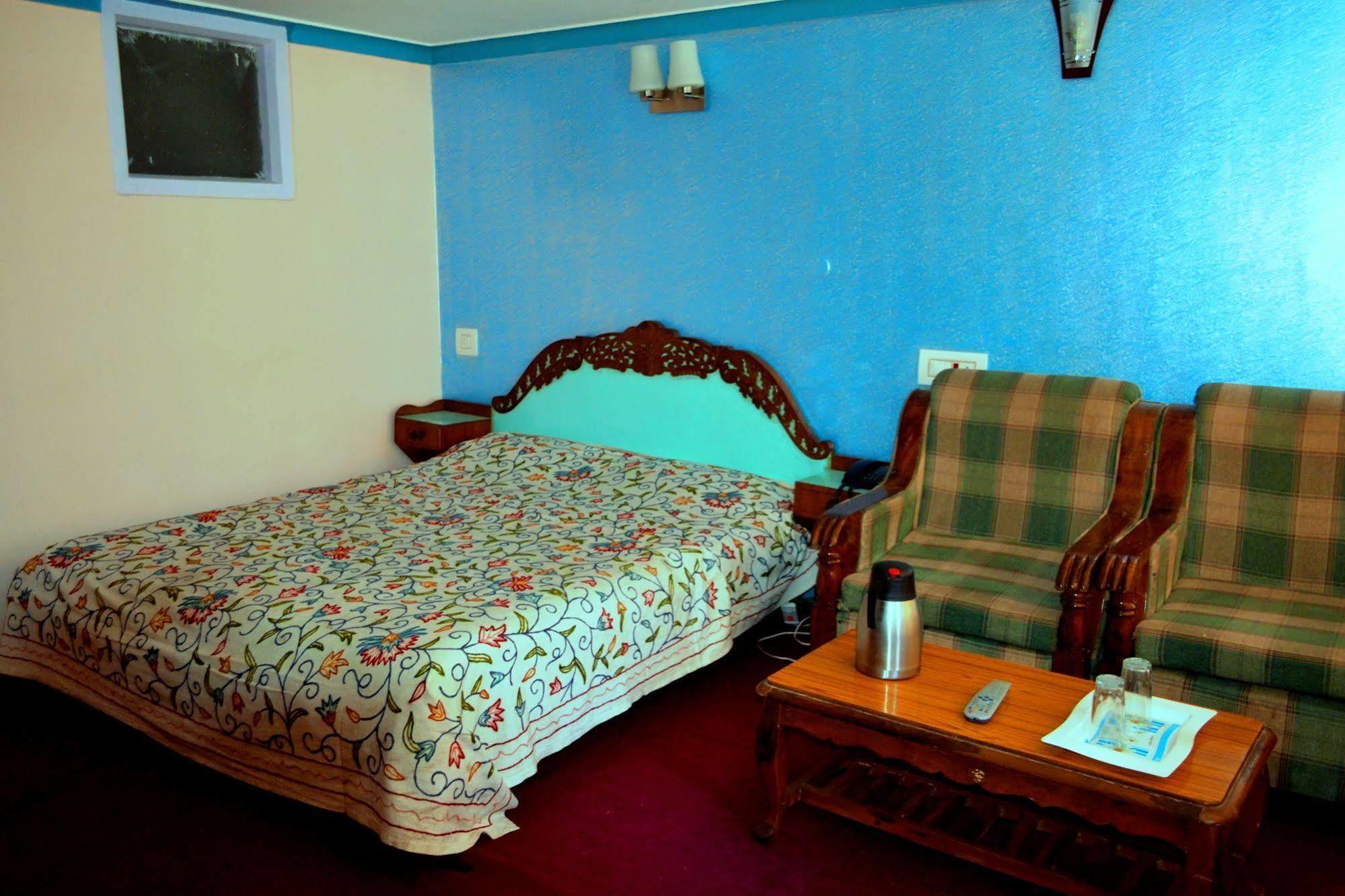 Hotel Noor Mahal 2*