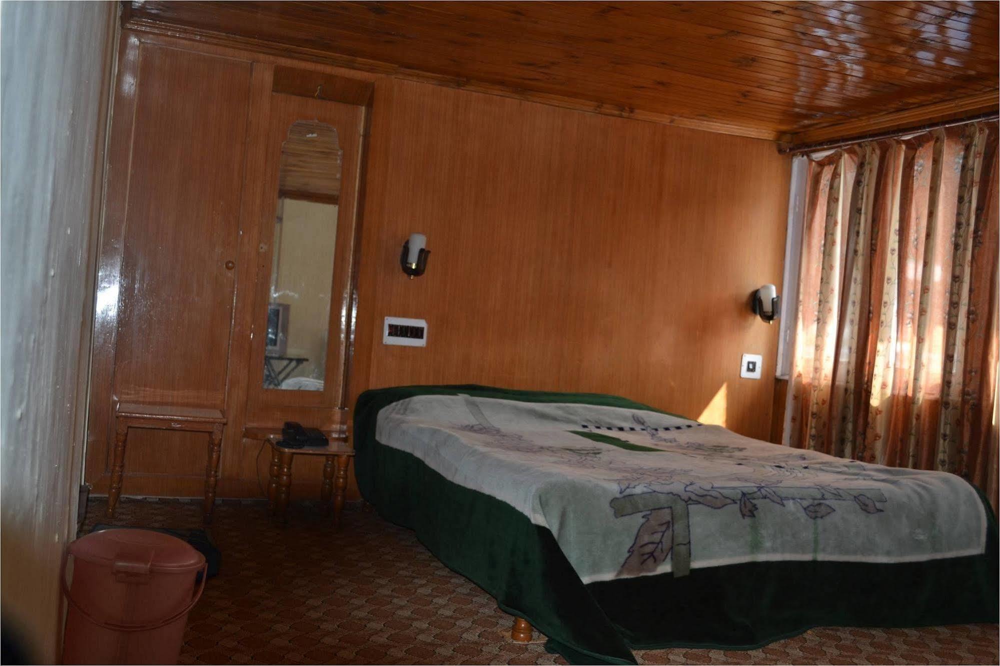 Noor Mahal Hotel 2*