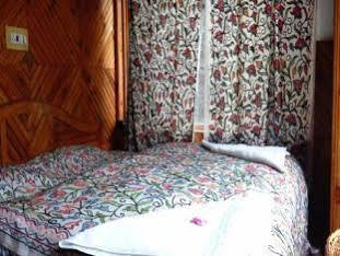 Hotel Palestine Pahalgam