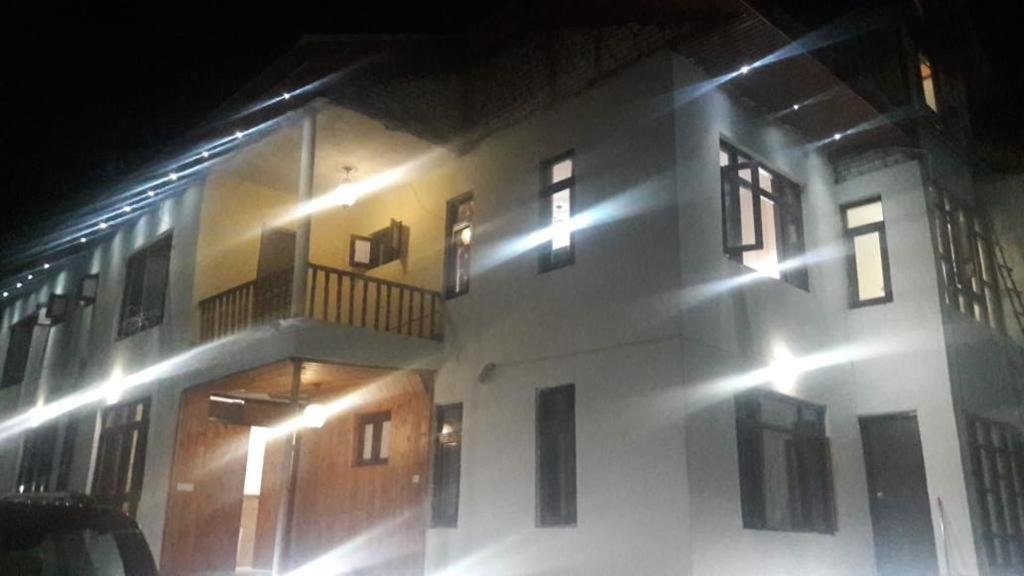 Hotel River Palms Pahalgam