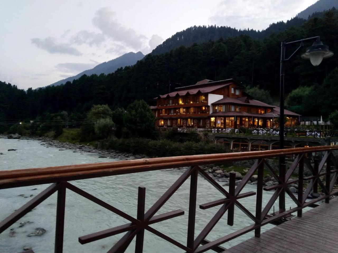 Heevan Hotel 4*