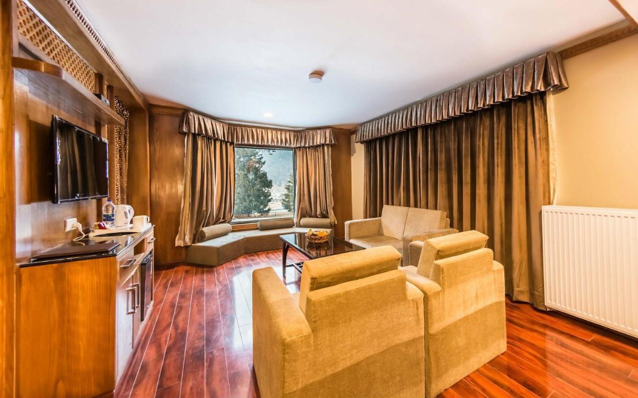 Royal Hillton Hotel 4*