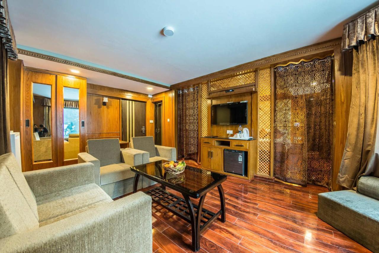 Royal Hillton Hotel