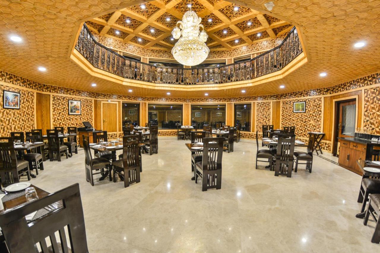 Royal Hillton Hotel 4*