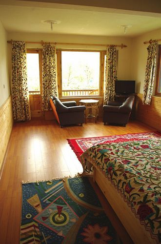 Himalaya House Hotel 2*
