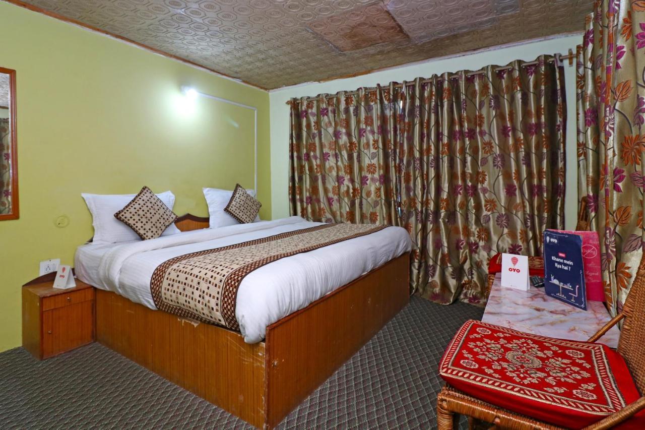Oyo 18416 Park Palace Hotel