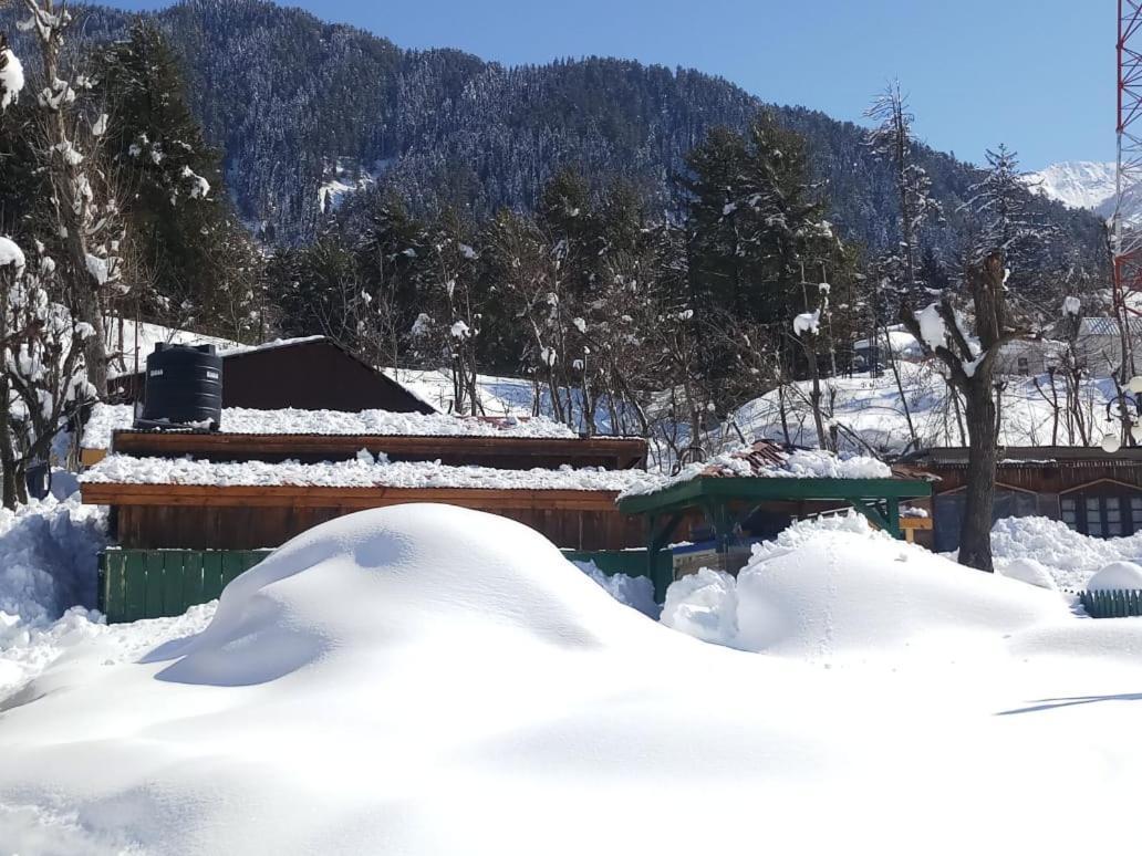 Hotel Volga Pahalgam