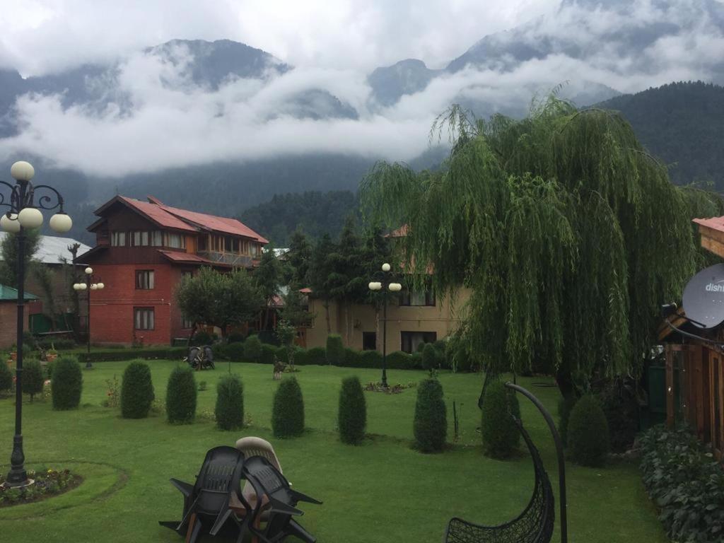Volga Hotel Pahalgam