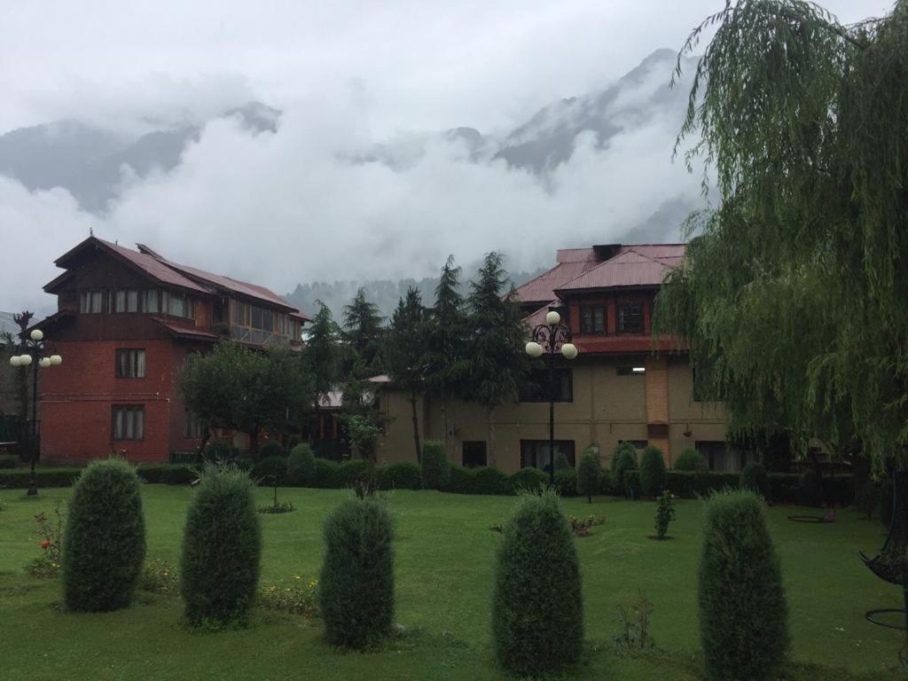 Volga 3* Pahalgam