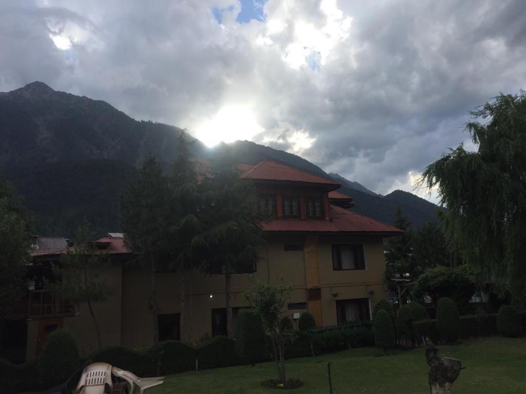 Volga Pahalgam