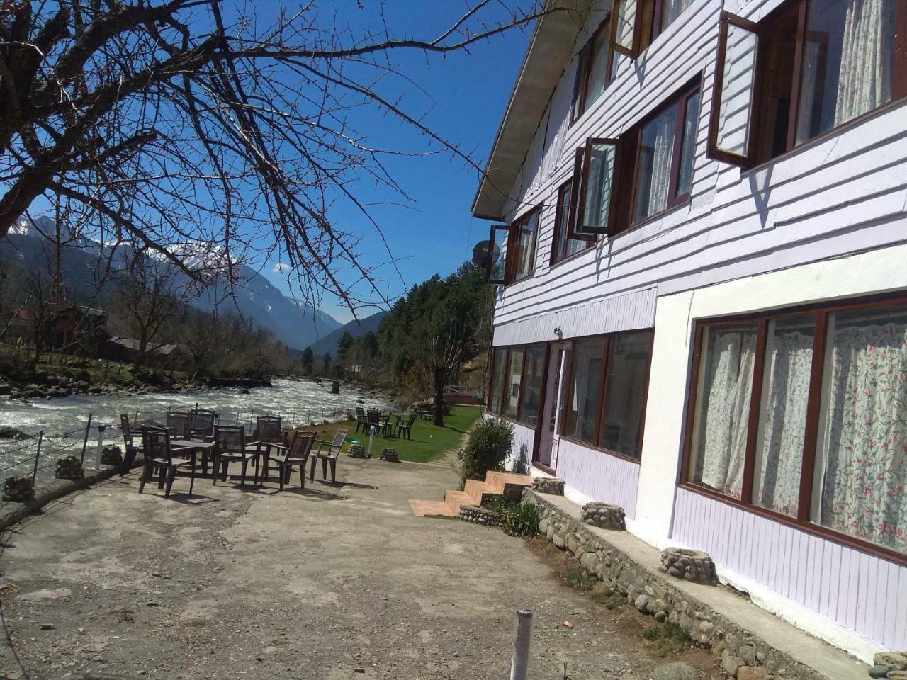 White House 3* Pahalgam