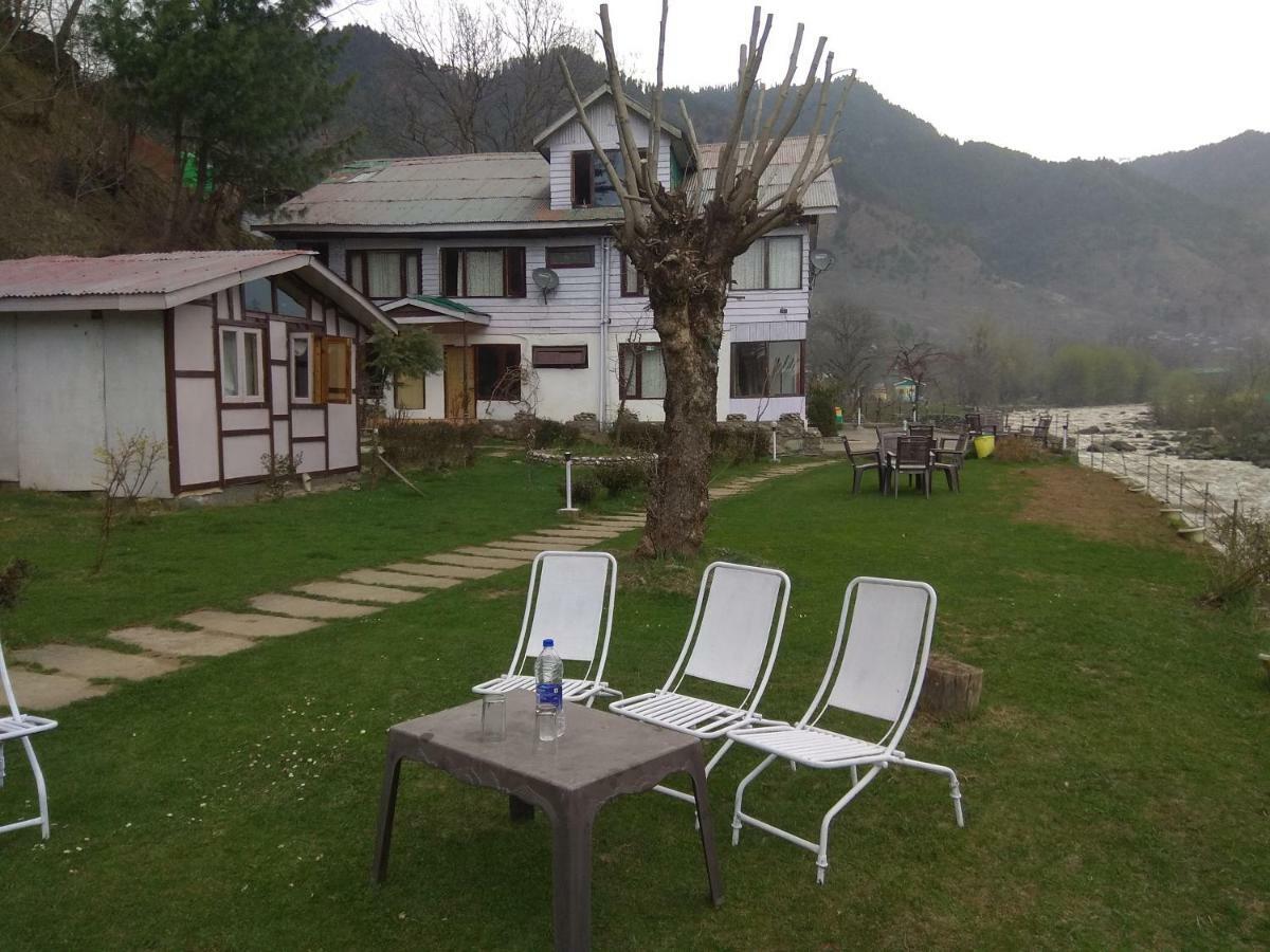 White House Hotel 3*
