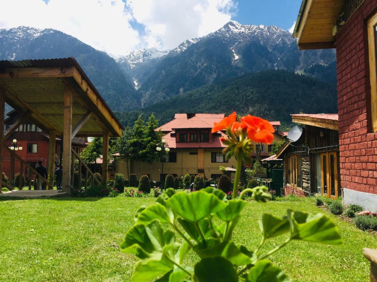 Volga 3* Pahalgam