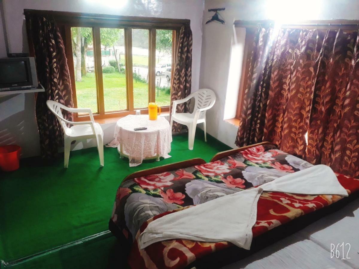 Homestay Zebrina *
